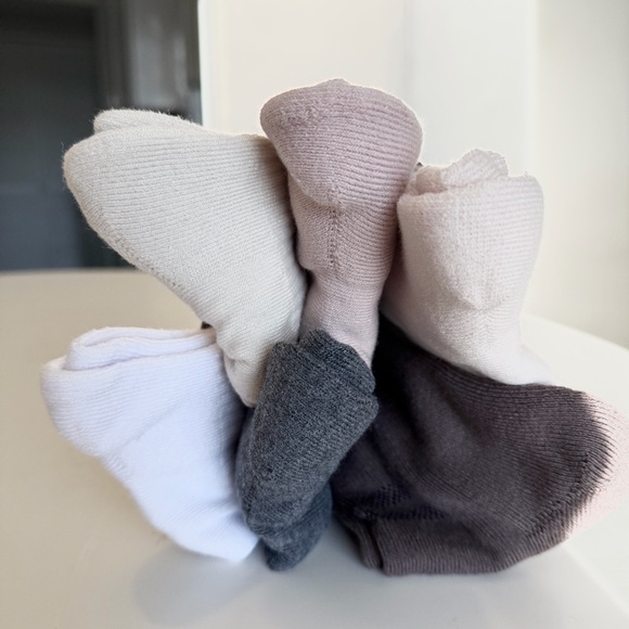 PUMA 6 Pack 6 colors Crew Socks Shoe Size 8-12 NWT - Picture 7 of 12